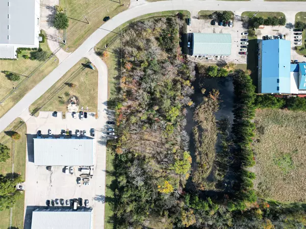 0 Commercial Park RD, Tomball, TX 77375