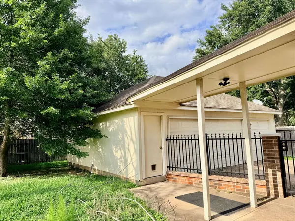 11406 Lakewood CV, Houston, TX 77070