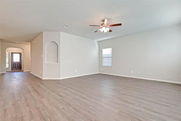 983 Golden Willow LN, Conroe, TX 77304