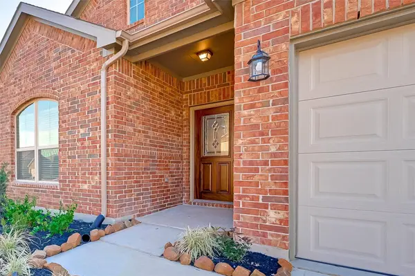 983 Golden Willow LN, Conroe, TX 77304