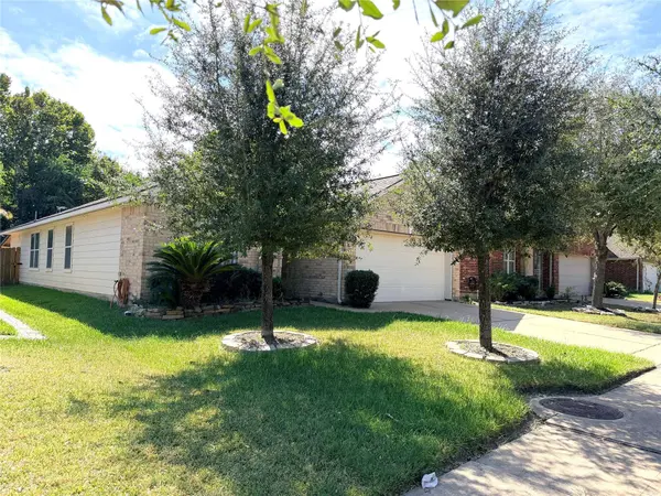 6903 Birnam Garden LN, Houston, TX 77086