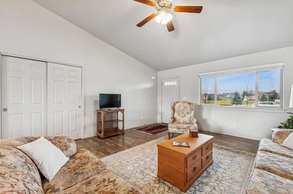 1056 Clark Fork DR, Kalispell, MT 59901