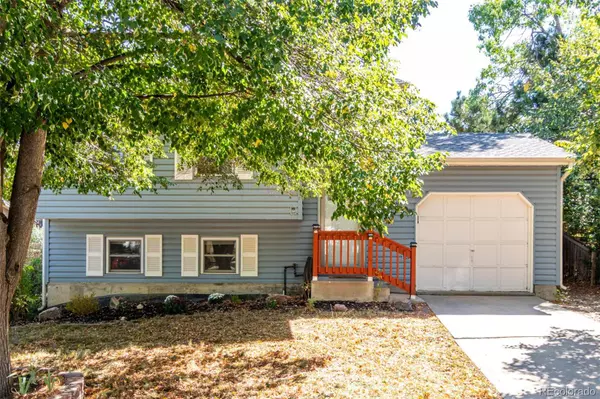 18820 E Hawaii DR, Aurora, CO 80017