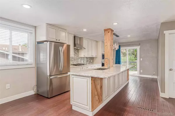 18820 E Hawaii DR, Aurora, CO 80017