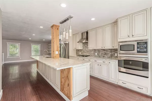 18820 E Hawaii DR, Aurora, CO 80017