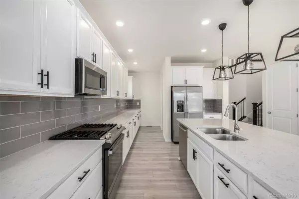 8133 S Ider CT, Aurora, CO 80016