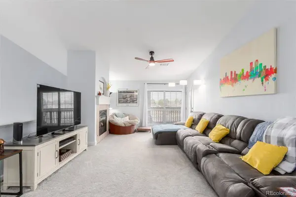 4211 S Blackhawk CIR #8C, Aurora, CO 80014