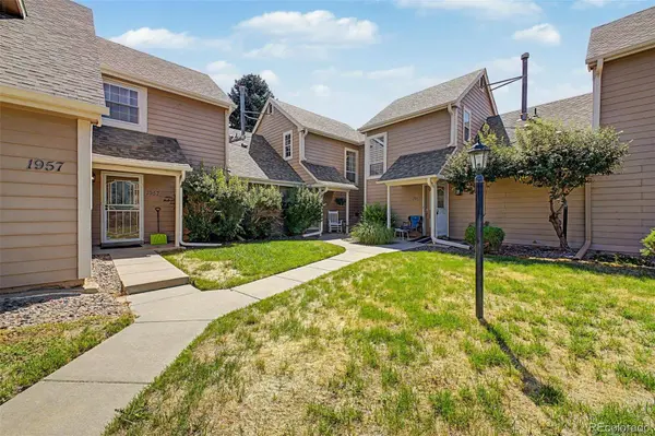 1955 S Xanadu WAY, Aurora, CO 80014