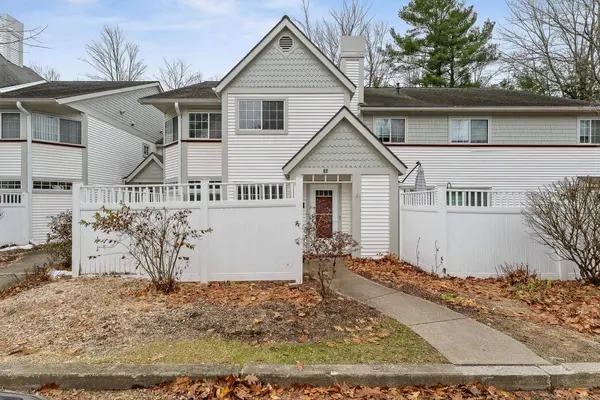 82 Winding Brook DR, South Burlington, VT 05403