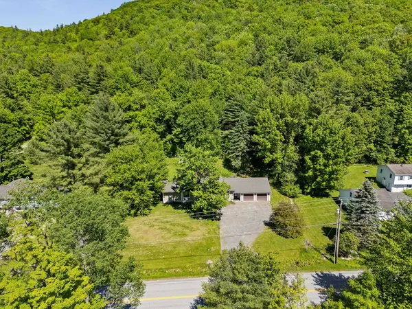 2021 Huntington RD, Richmond, VT 05477