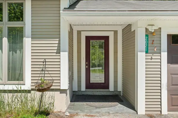 2021 Huntington RD, Richmond, VT 05477