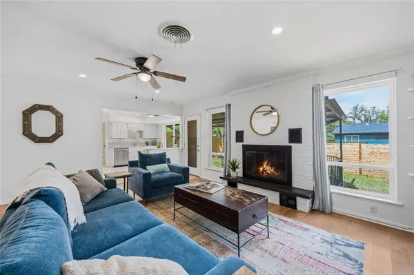 910 Berrywood DR, Austin, TX 78753