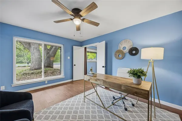 910 Berrywood DR, Austin, TX 78753