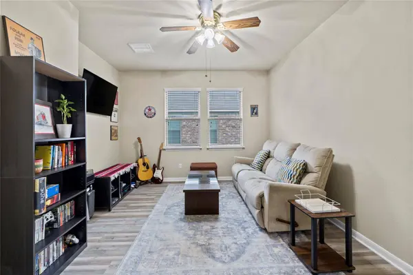 180 Snow Owl Hollow, Buda, TX 78610