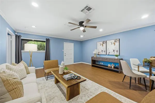910 Berrywood DR, Austin, TX 78753