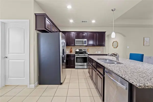 180 Snow Owl Hollow, Buda, TX 78610
