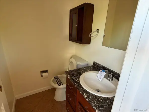 8770 Rainbow AVE #B, Denver, CO 80229