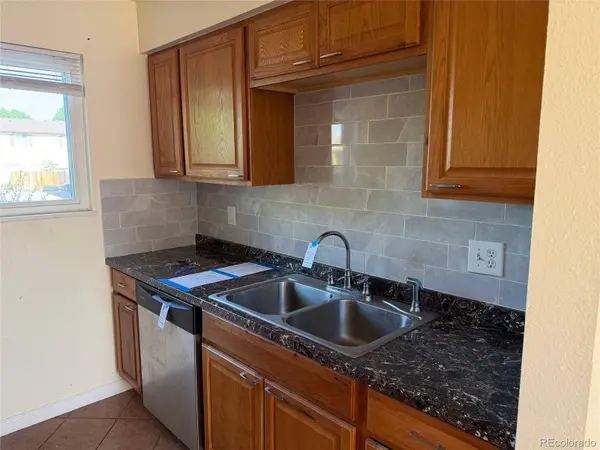 8770 Rainbow AVE #B, Denver, CO 80229