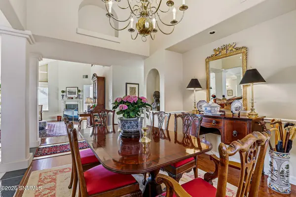 2451 Clearview DR, Las Cruces, NM 88011