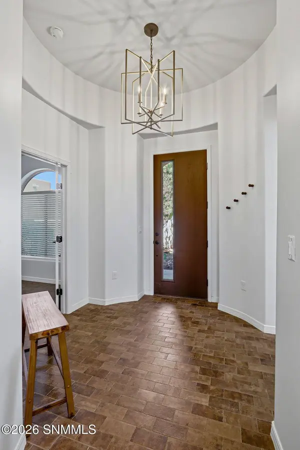 3702 San Clemente AVE, Las Cruces, NM 88012