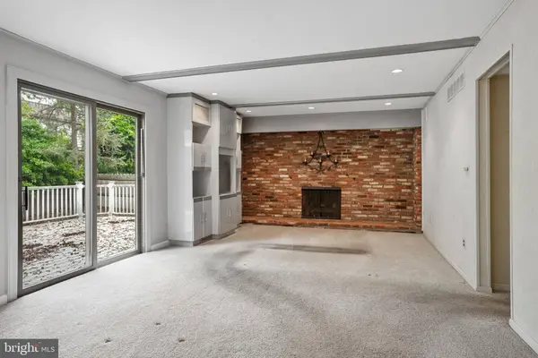 124 GREEN VALE RD, Cherry Hill, NJ 08034