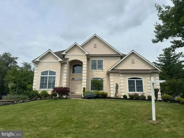 4 DRESSAGE CT, Cherry Hill, NJ 08003