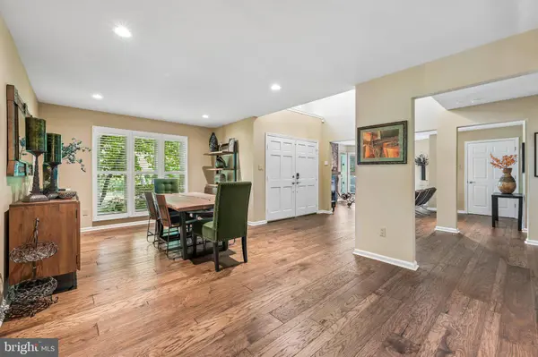 704 SUNSHINE LAKES DR, Voorhees, NJ 08043