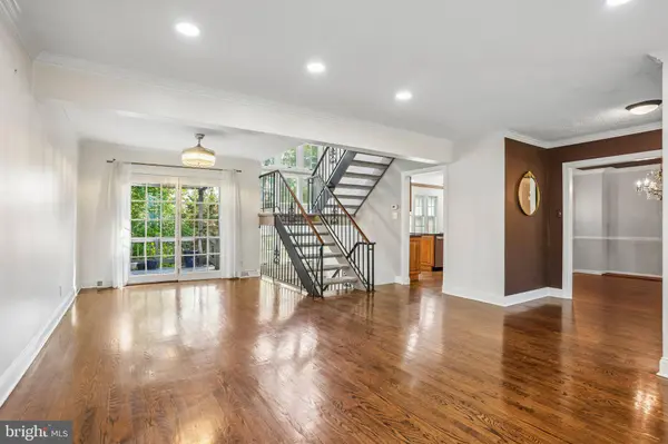 1709 LARK LN, Cherry Hill, NJ 08003