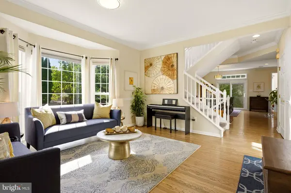 18 BRIDLE CT, Cherry Hill, NJ 08003