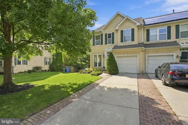 18 BRIDLE CT