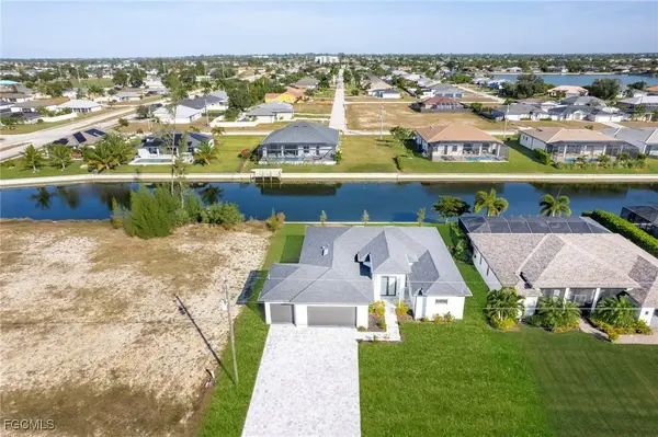 1517 SW 28th TER, Cape Coral, FL 33914