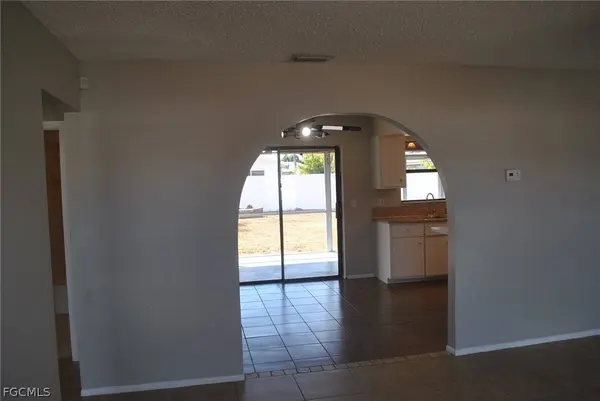 1424 Carmelle DR, Fort Myers, FL 33919
