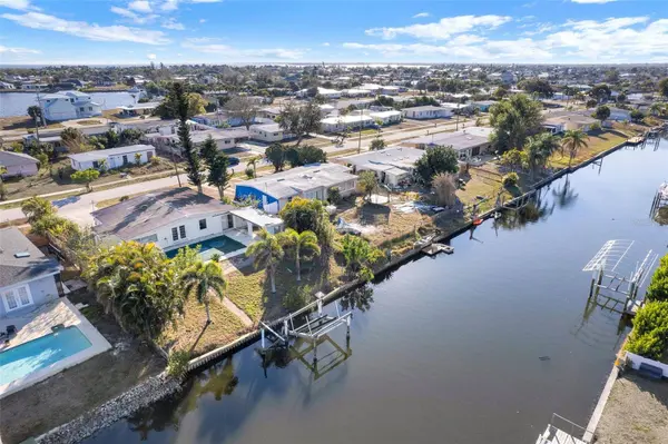 839 CONREID DR NE, Port Charlotte, FL 33952