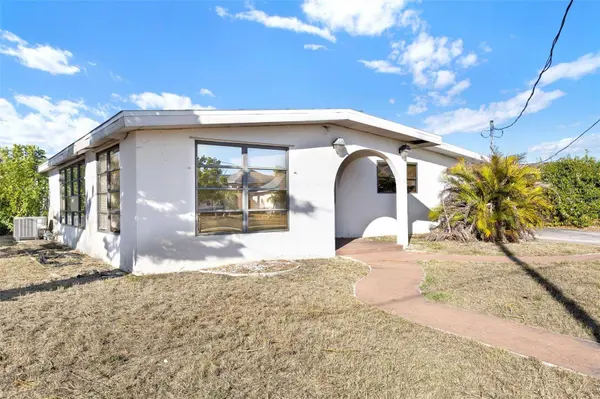 839 CONREID DR NE, Port Charlotte, FL 33952