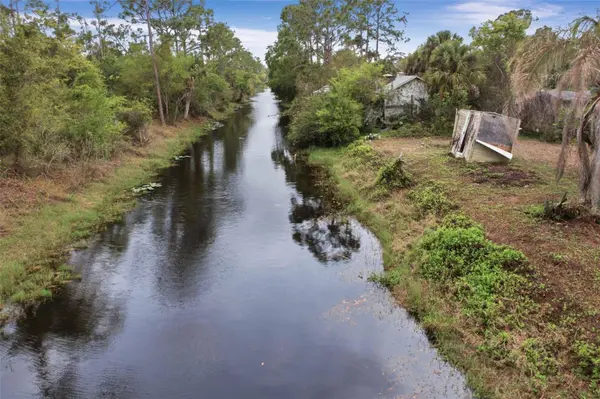 11186 GRAPEFRUIT LN, Punta Gorda, FL 33955