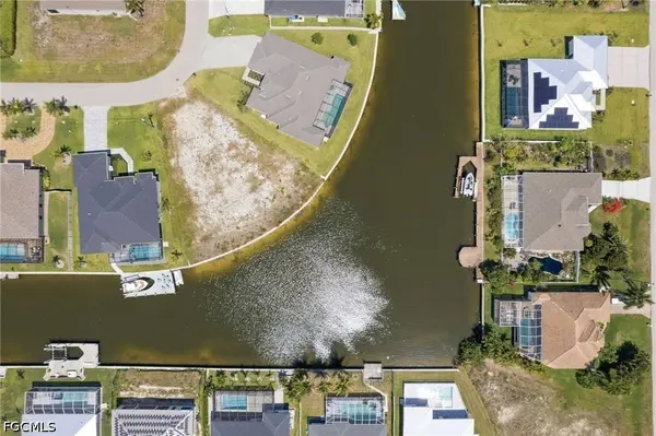 2222 SW 31st LN, Cape Coral, FL 33914