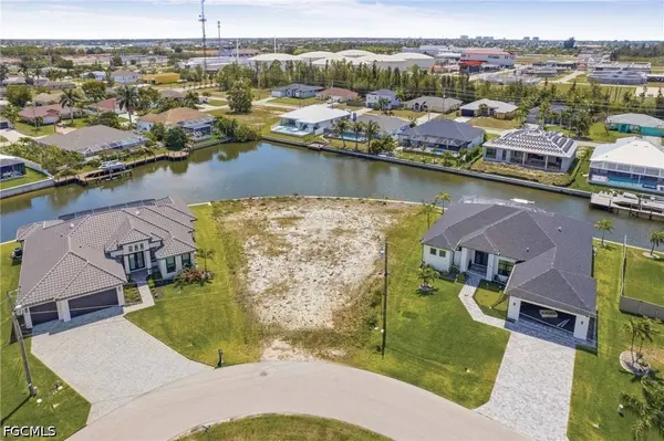 2222 SW 31st LN, Cape Coral, FL 33914