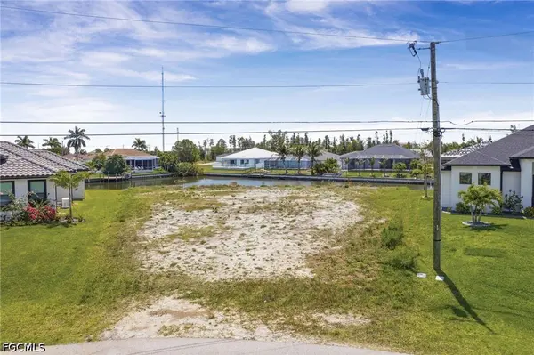 2222 SW 31st LN, Cape Coral, FL 33914