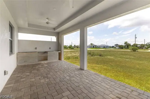 4304 Jacaranda Pkwy W, Cape Coral, FL 33993