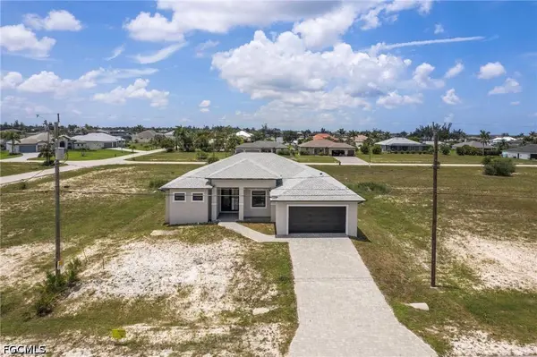 4304 Jacaranda Pkwy W, Cape Coral, FL 33993