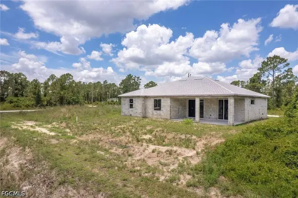 351 Western AVE S, Lehigh Acres, FL 33974