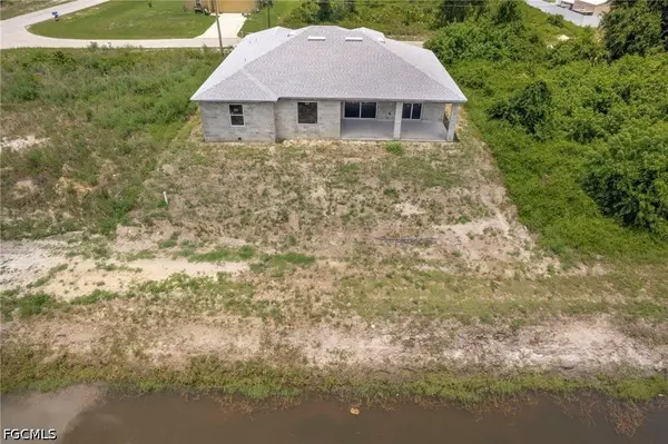 351 Western AVE S, Lehigh Acres, FL 33974