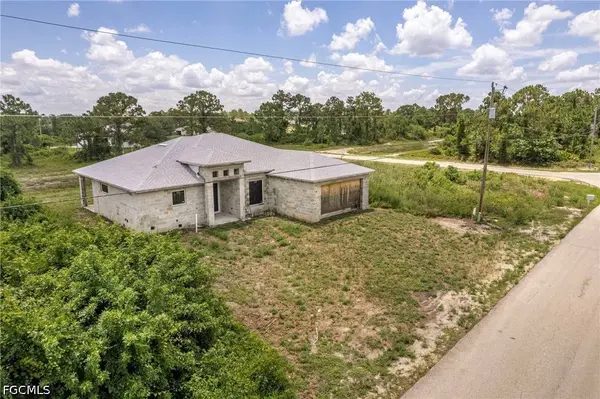 351 Western AVE S, Lehigh Acres, FL 33974