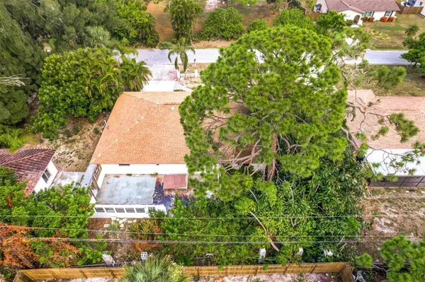 887 LEEWARD RD, Venice, FL 34293