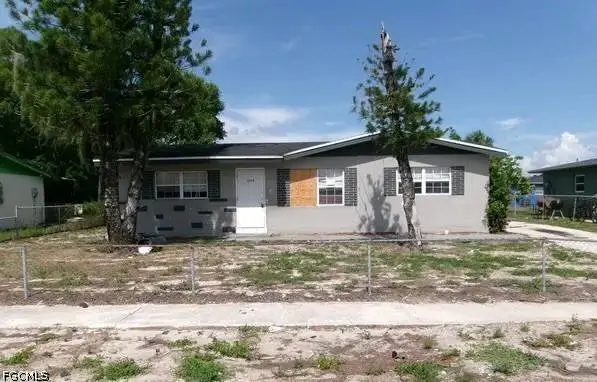 1775 N Markley CT, Fort Myers, FL 33916