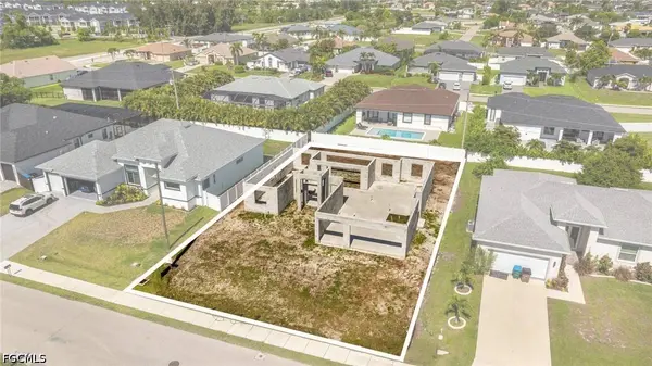 428 SW 28th AVE, Cape Coral, FL 33991