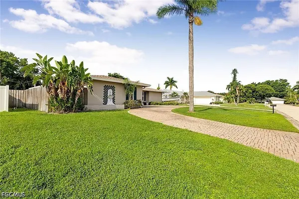 1446 Cumberland CT, Fort Myers, FL 33919