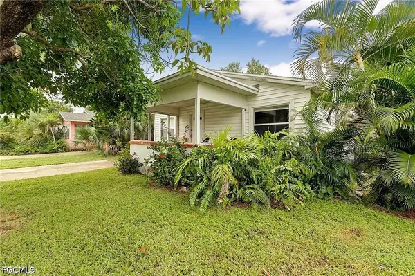 1718 Sunset PL, Fort Myers, FL 33901