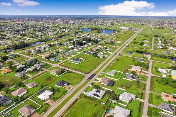 2635 Tropicana Pkwy W, Cape Coral, FL 33993