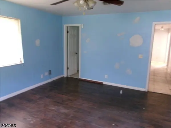902 Poinsettia AVE, Lehigh Acres, FL 33972